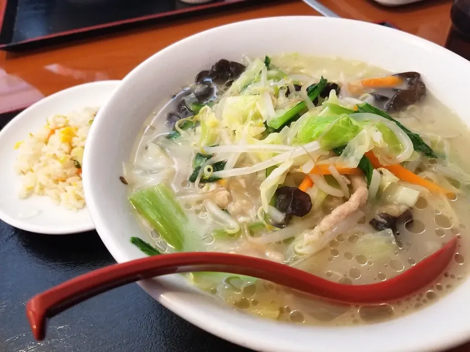 野菜刀削麺、めちゃくちゃ美味しい！|しあるさん