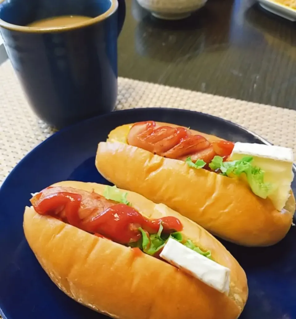 ホットドックで朝ごはん
ブリーチーズ|yoshiyoshiさん