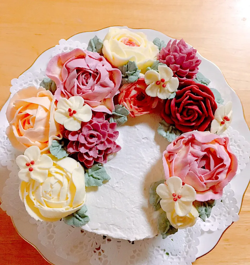 フラワーケーキです〜🌸🍃|sucreroomさん