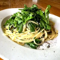 Snapdishの料理写真:Kentaro Kayamaさんの料理 今日のまかない「THE 春菊🌿」