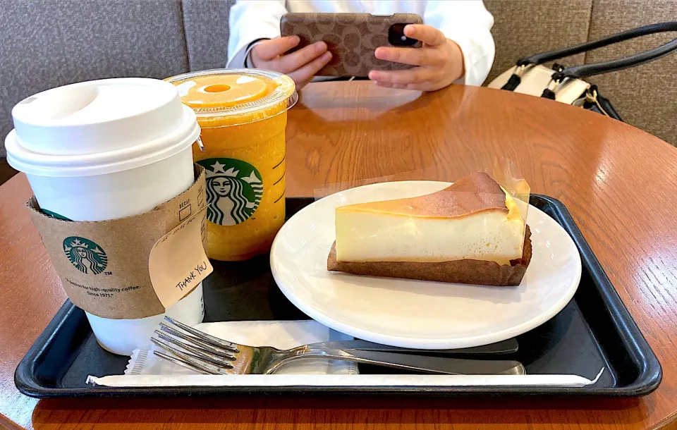 Snapdishの料理写真:ただ今リモート授業ちぅぅぅ💖|かぴかぴさん