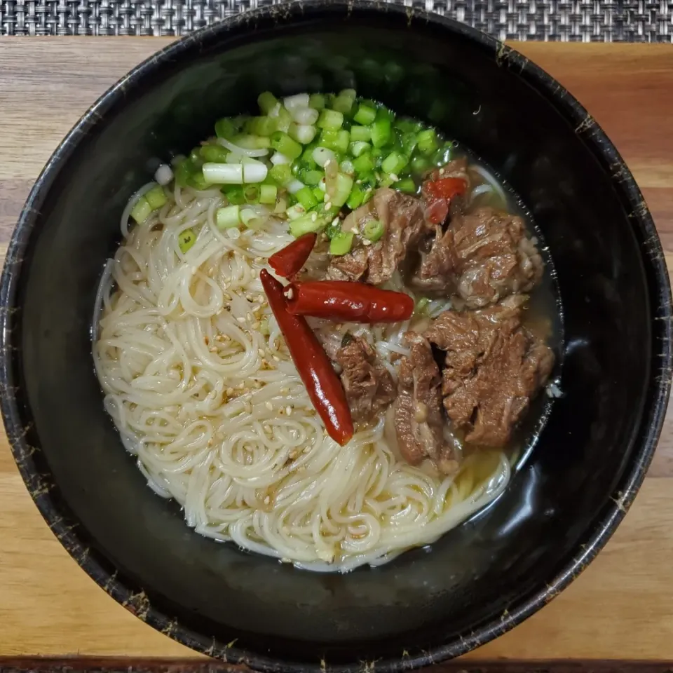 二日酔いに染み渡る牛スジにゅうめん|curry30spiceさん