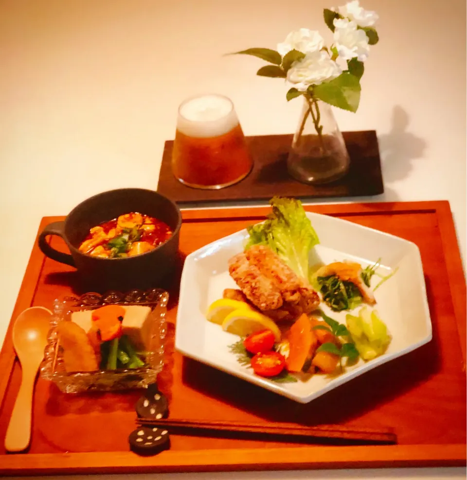 手羽中唐揚げ　麻婆豆腐　高野豆腐煮　水菜とちくわのワサビ和え🍺😊|あっこさん