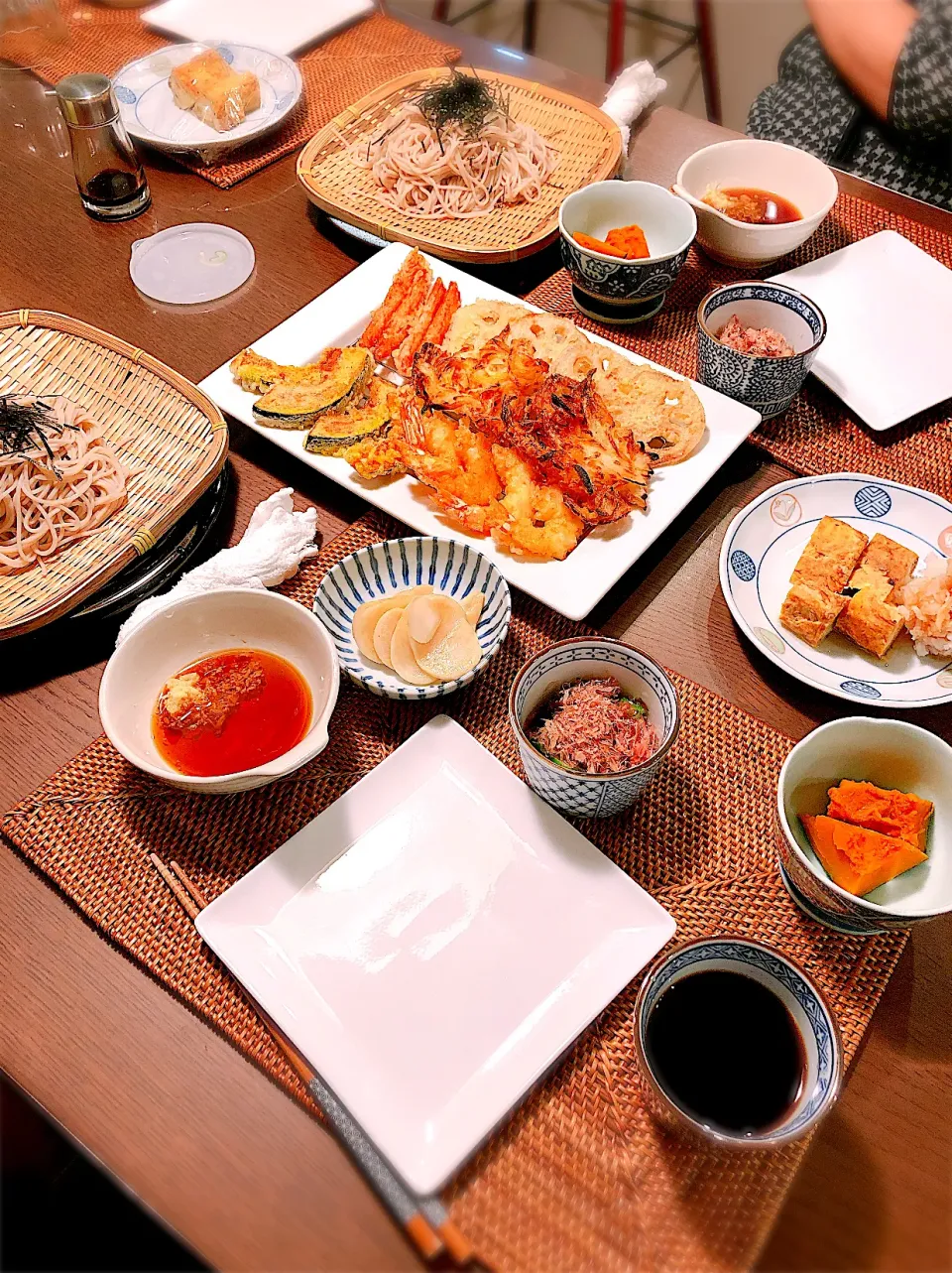 Tempura,turnip salad,Okura seasoned ponzu and sprinkled dried bonito flakes,boiled squash and soba|taka-chanさん