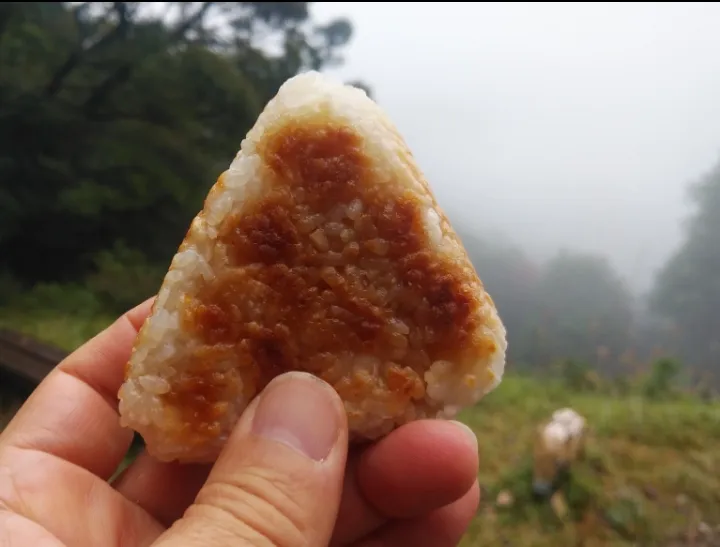 アウトドアで焼きおにぎり🍙😊|Mitsuhiro.Sさん