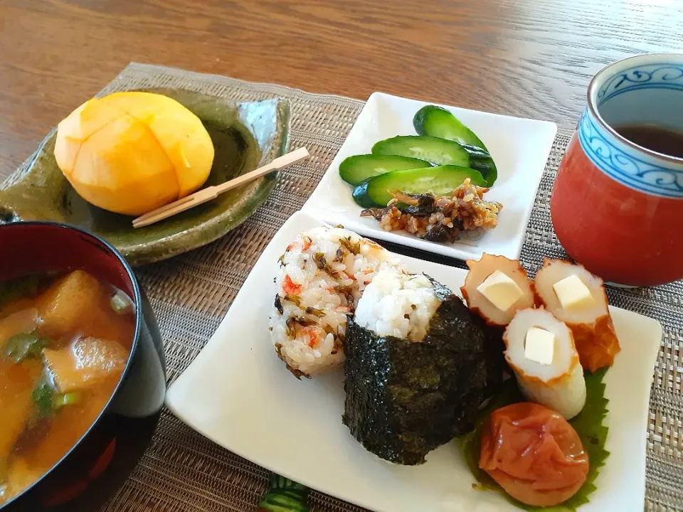 Snapdishの料理写真:ハブ茶で素朴な朝食🍵😃|fumfumさん