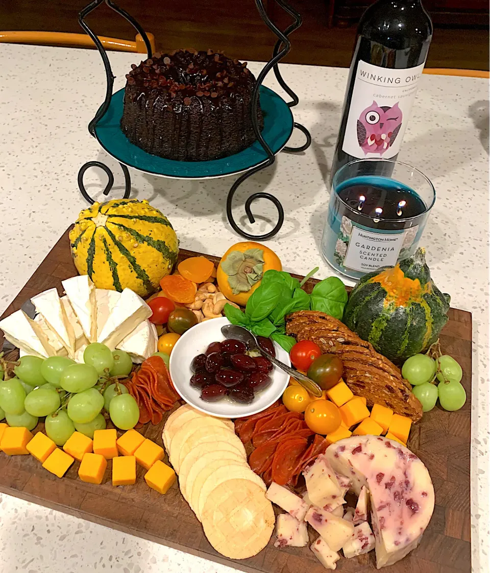 Cheeseboard🧀🍷🥖🍇|🌺IAnneさん