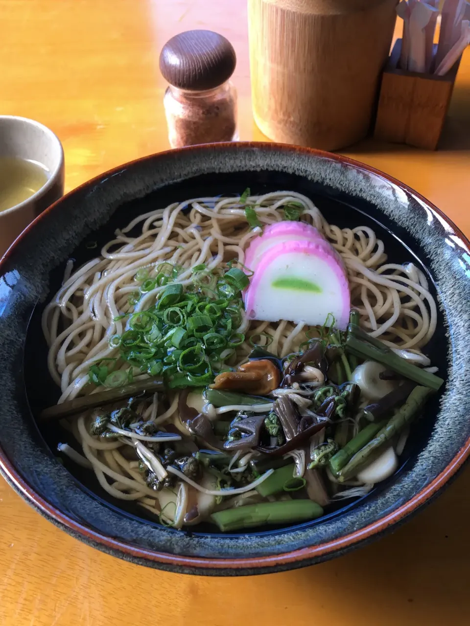 Snapdishの料理写真:山菜そば|藤本 ひろきさん