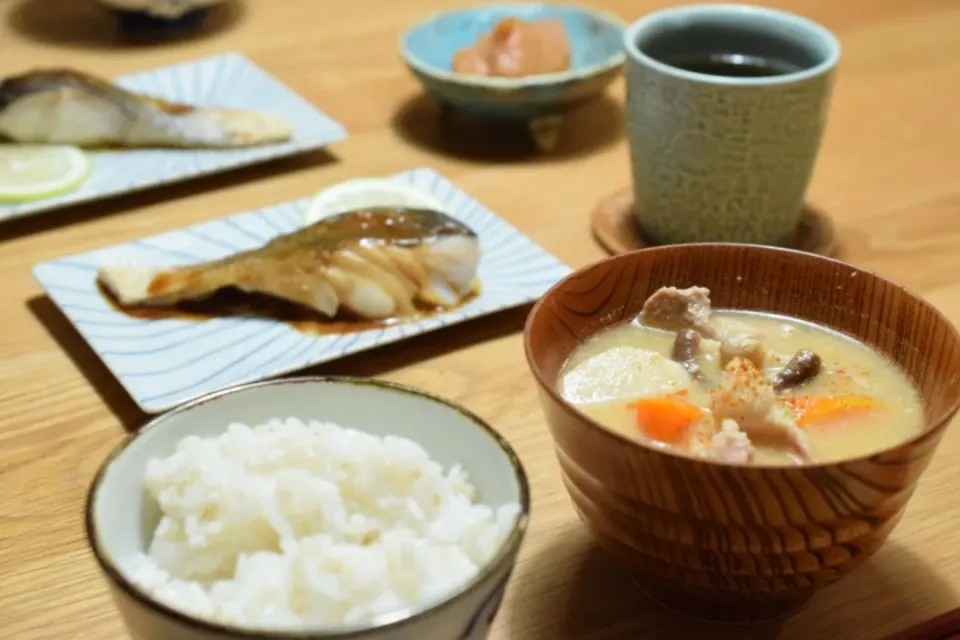 自家製味噌の豚汁定食|うにんぱすさん