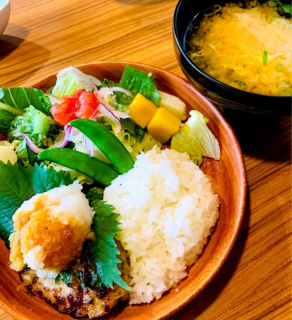 びっくりドンキーでお昼ごはん。|ちはるさん