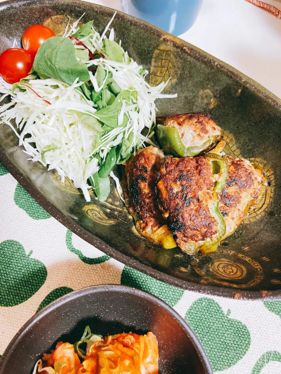 昨日の晩御飯😋ピーマンの肉詰め😋|ゆきさん