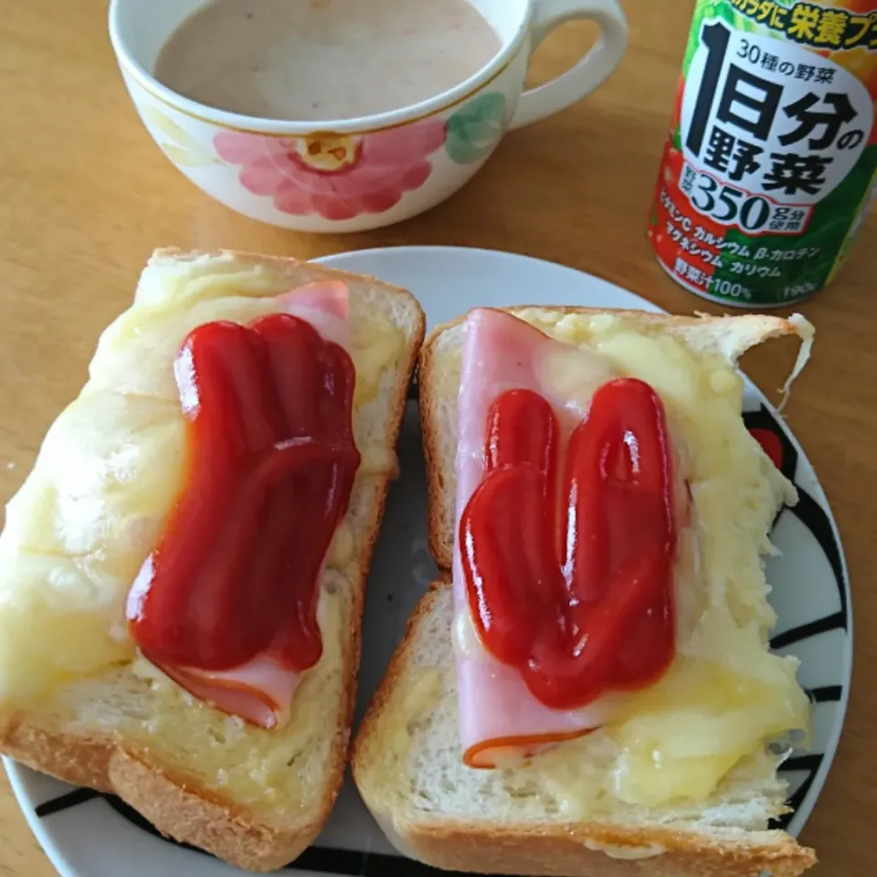 お昼はパン🍞|しまだ ちえこさん