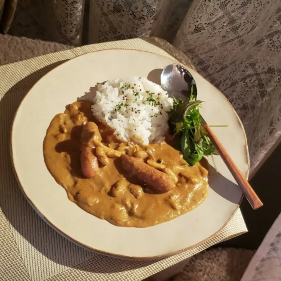 白いんげん豆とウィンナー、茸のカレー＊マッシュルームのスープスープリメイク|mi_neneco♪さん