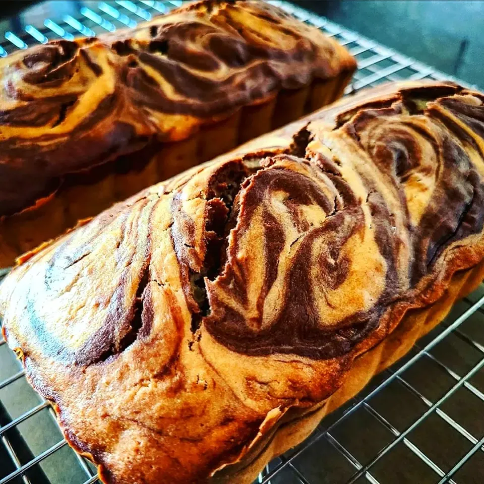 Marbled Chocolate Banana Bread|Jbunny Caféさん