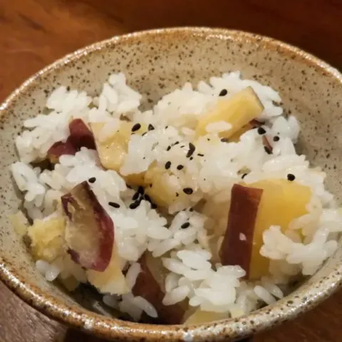 「さつまいも」を使ってみたSnapdishの料理・レシピ写真:🍠さつまいもご飯🍚