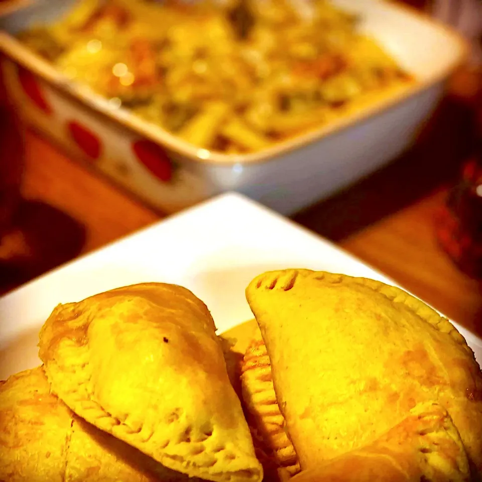 Ready for the Oven. Homemade Mature Cheddar Cheese Potato , Onion Pasties for dinner With Oven Pasta Baked  #pastie #cheese #cheddar #ovenbaked #homecooking #ch|Emanuel Hayashiさん