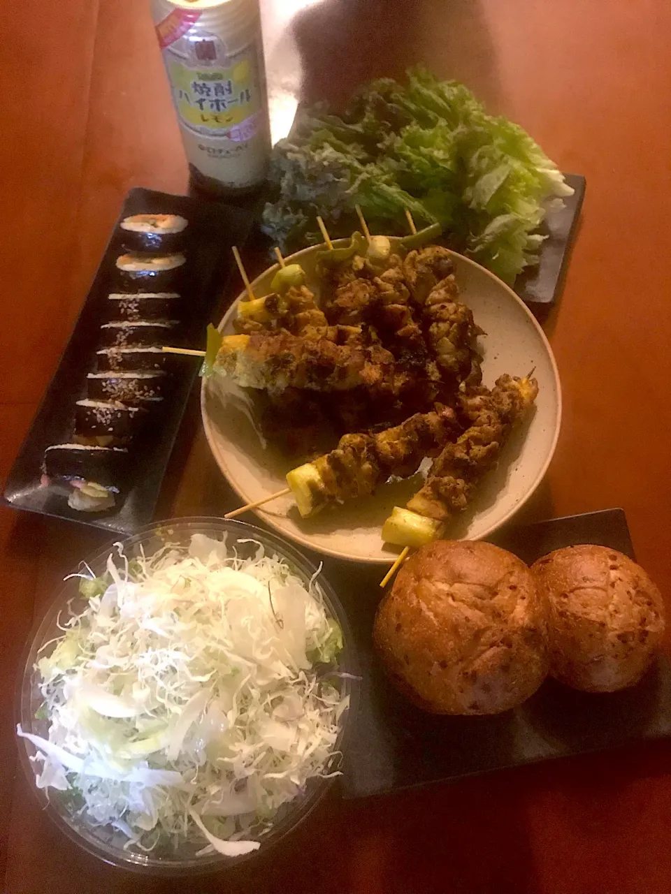 Today's dinner🍴ｲｽﾗﾑ横丁のｶﾚｰBBQﾁｷﾝ･ｿｳﾙ市場のｷﾝﾊﾟ･お野菜たっぷりｻﾗﾀﾞ･墨繪のｵﾆｵﾝﾌﾞﾚｯﾄﾞ|🌈Ami🍻さん