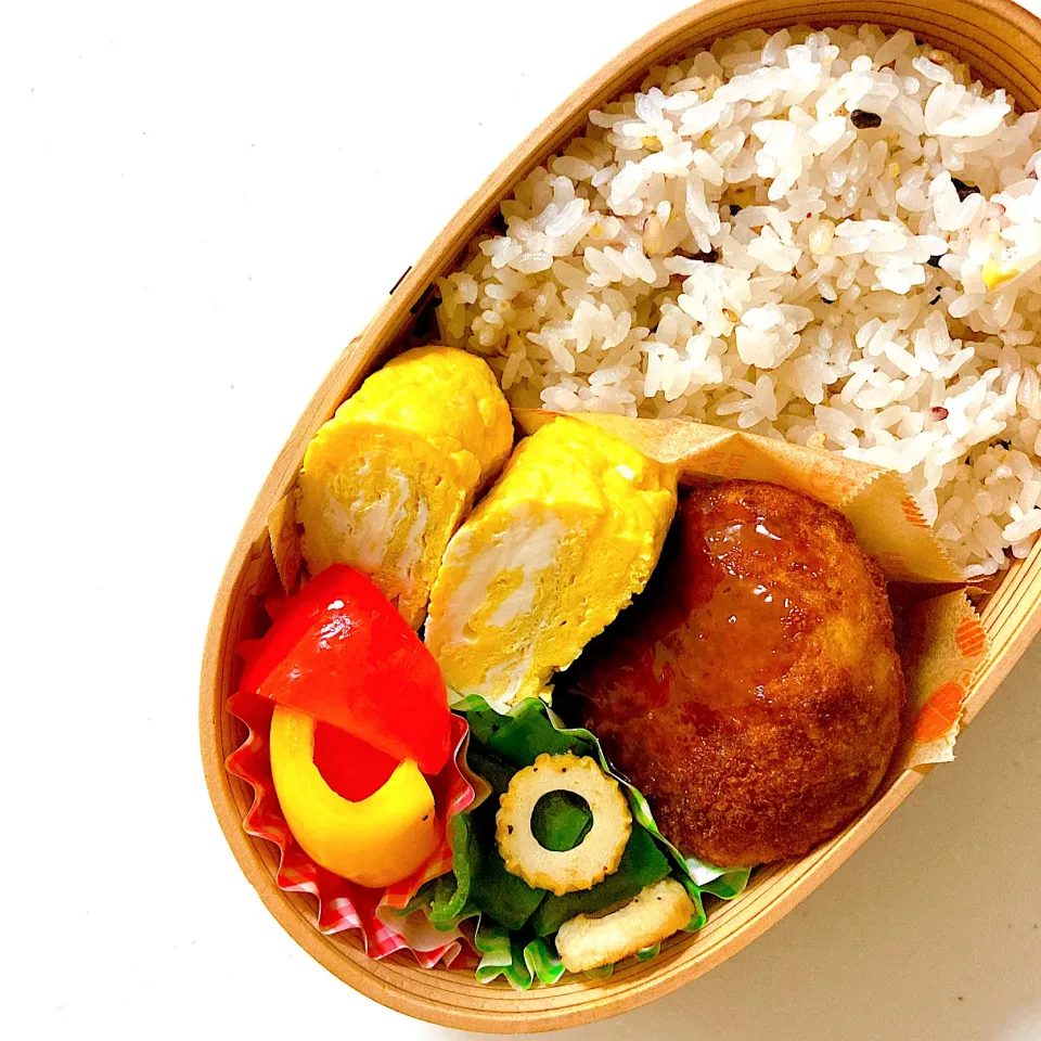 いつかの冷凍コロッケで今日のお弁当♡|ゆかさん