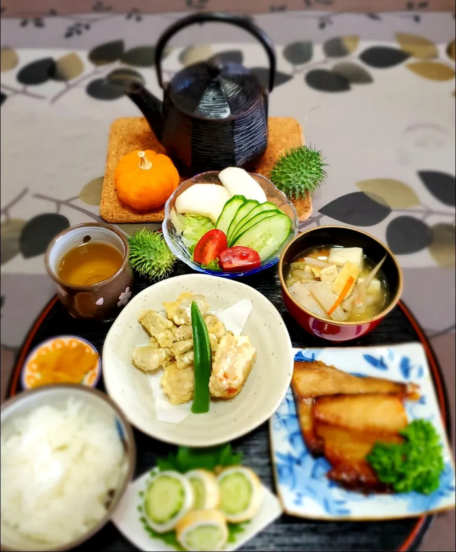 わが家の朝ごはん🍚|こまちさん