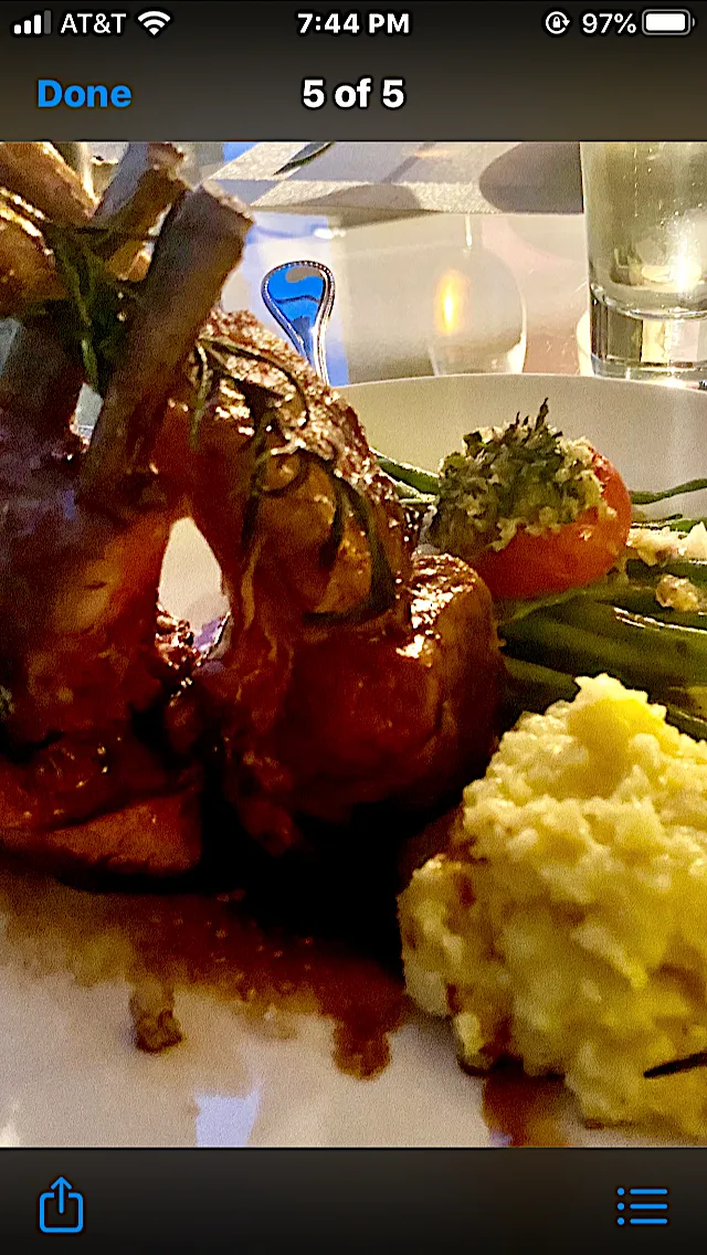 Rack of Lamb Red Wine Pan Sauce.. Mashed Potatoes.. Green Beans & Roasted Tomato|Christine pavelkaさん