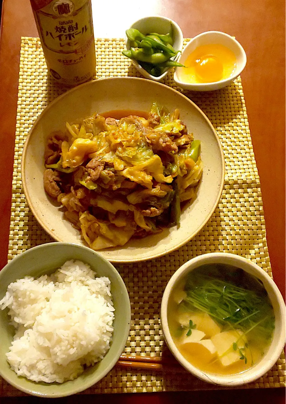 Today's dinner🍴枝豆･生卵･回鍋肉･白飯･お豆腐と豆苗の中華ｽｰﾌﾟ|🌈Ami🍻さん