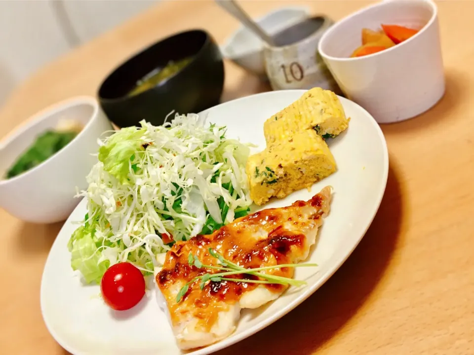 Snapdishの料理写真:たまには　お魚！　さわらの味噌焼き|FIKA789さん