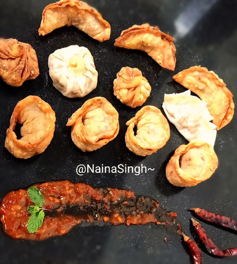 chiken momos## tempting#spicy#juicy#mouthwatering##Nepalifood##@NainaSingh~|nainasinghさん