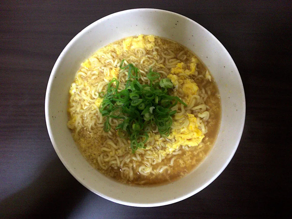 もちっとした太麺 醤油ラーメン(玉子入)|ばーさんさん