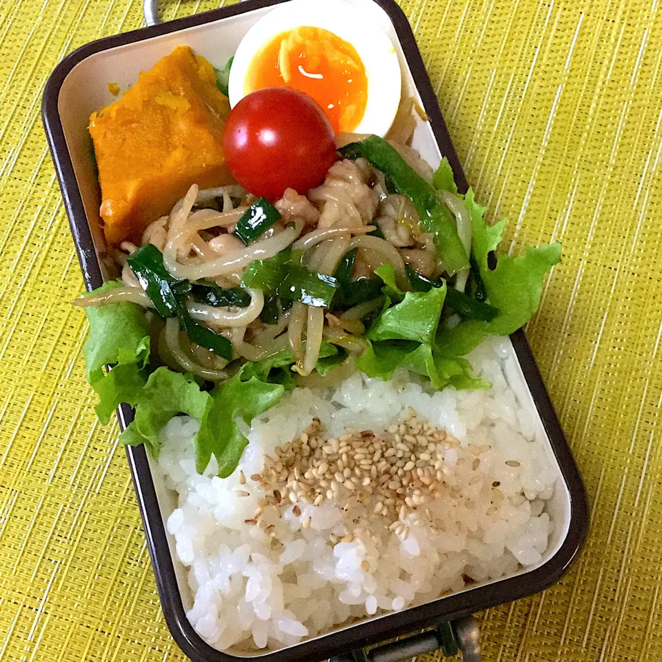 Snapdishの料理写真:長女の中学べんと　豚野菜炒め|yukoさん