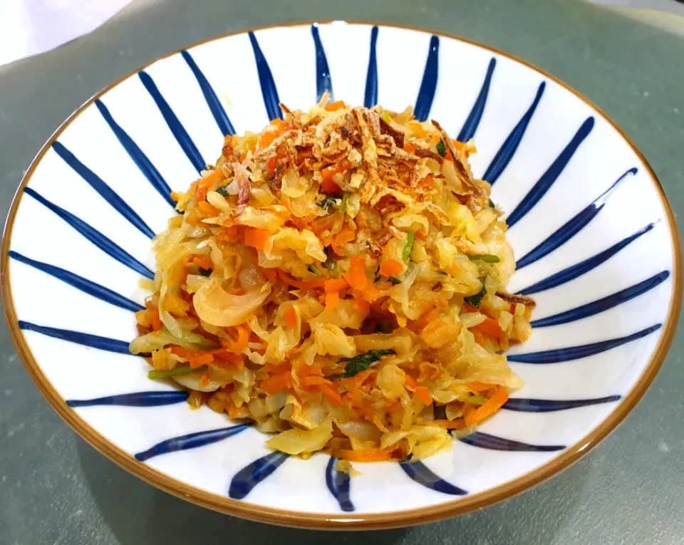 Stir Fry Cabbage w/Carrot|envymaqueenさん