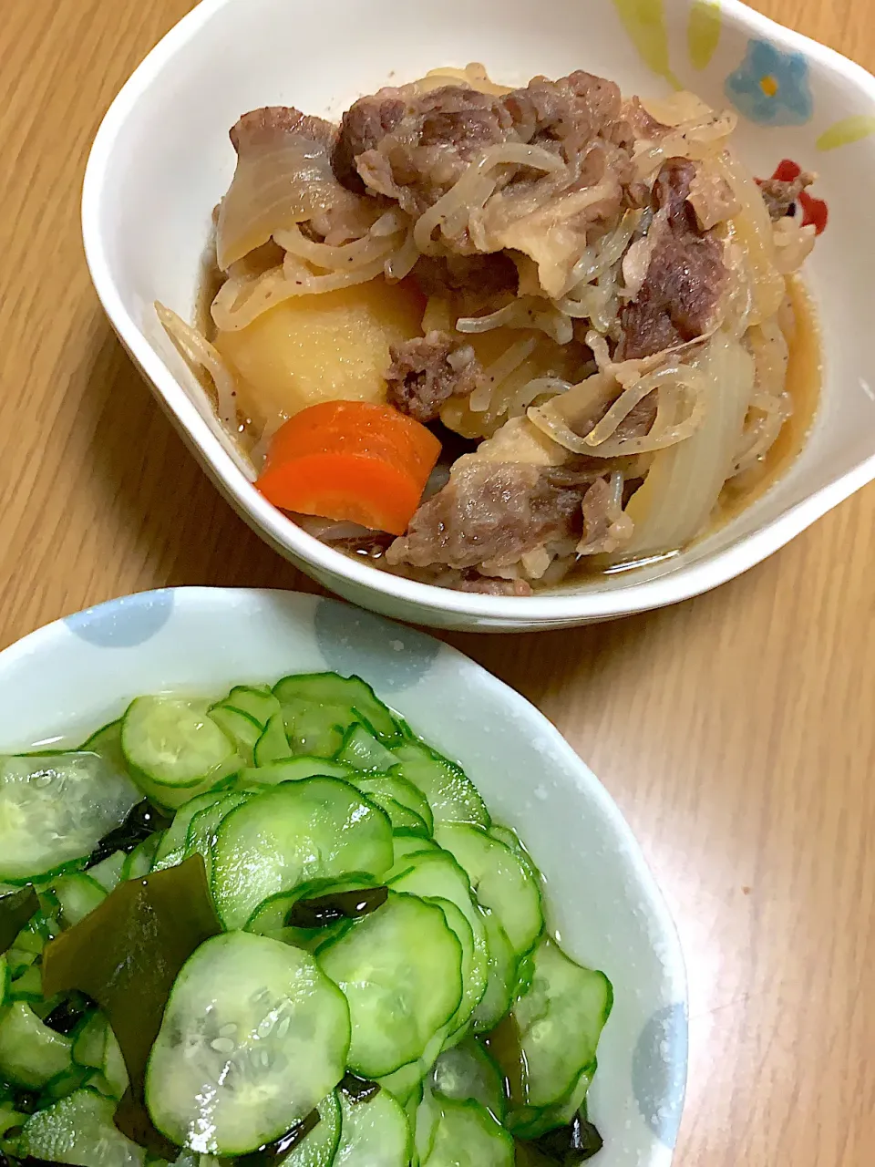 肉じゃが キュウリわかめ酢の物|爰音さん