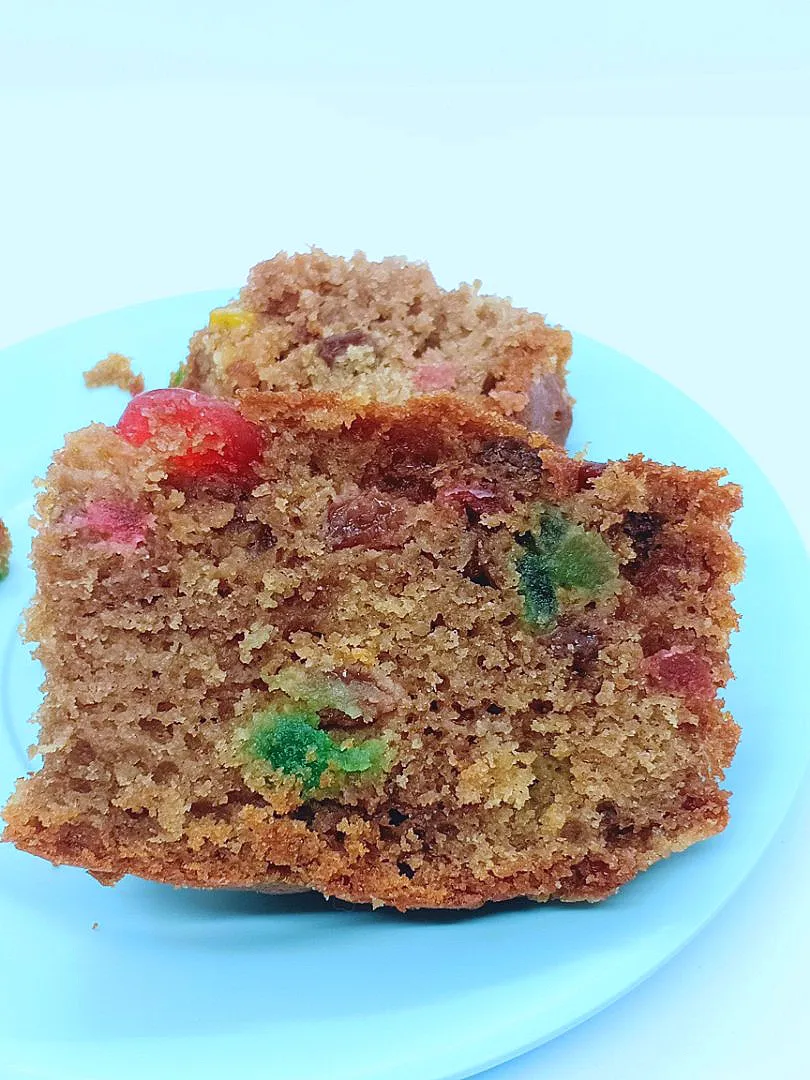 Snapdishの料理写真:Our medium  light fruitcake...🤤🤪|Kimさん