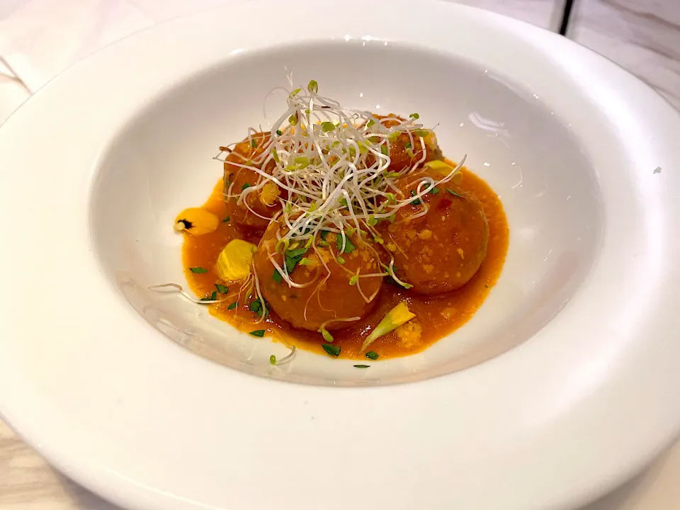 Omnipork meatballs with Mexican tomato sauce|skyblueさん