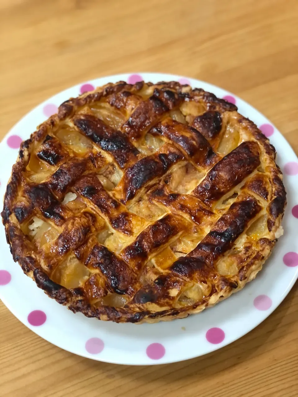 青森産のりんご「とき」でご機嫌アップルパイ🍎|のぶさん🍒💕☺️おうちごはんさん