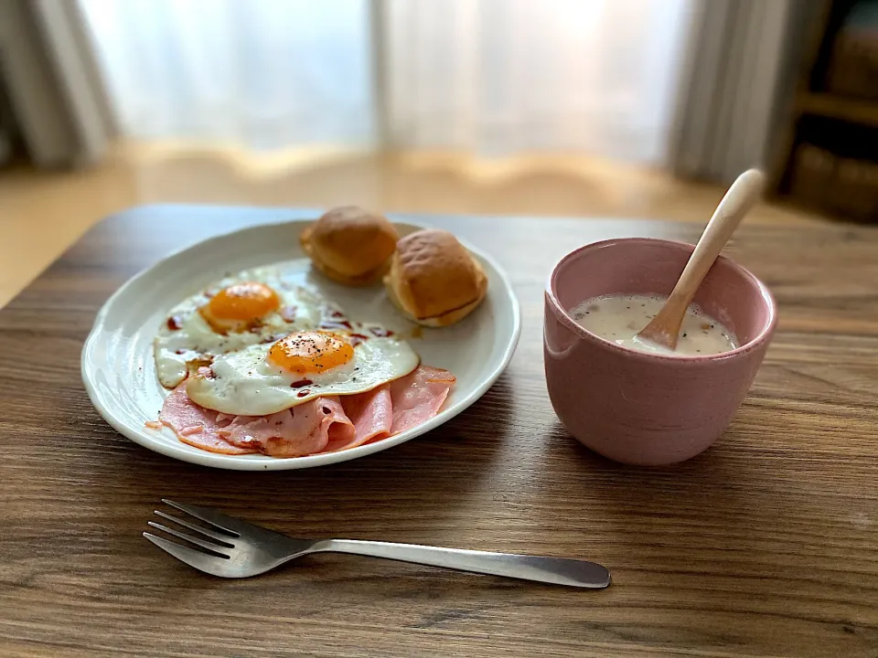 Snapdishの料理写真:ここからサンドするモーニング🥪|ZONAVEさん