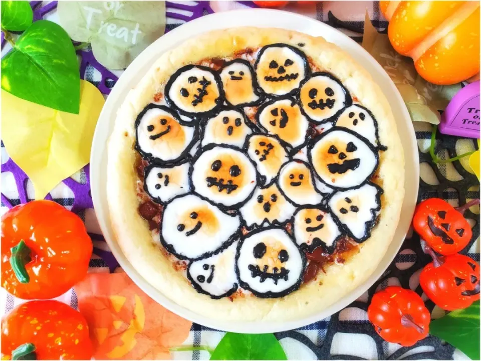 Snapdishの料理写真:Halloween🎃マシュマロピザ🍕✨|taruto⭐️さん