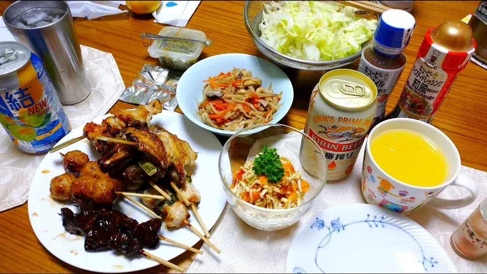 10/23の夕食
「日本一」の焼き鳥で家飲み✨🍻🎶|卯月さん