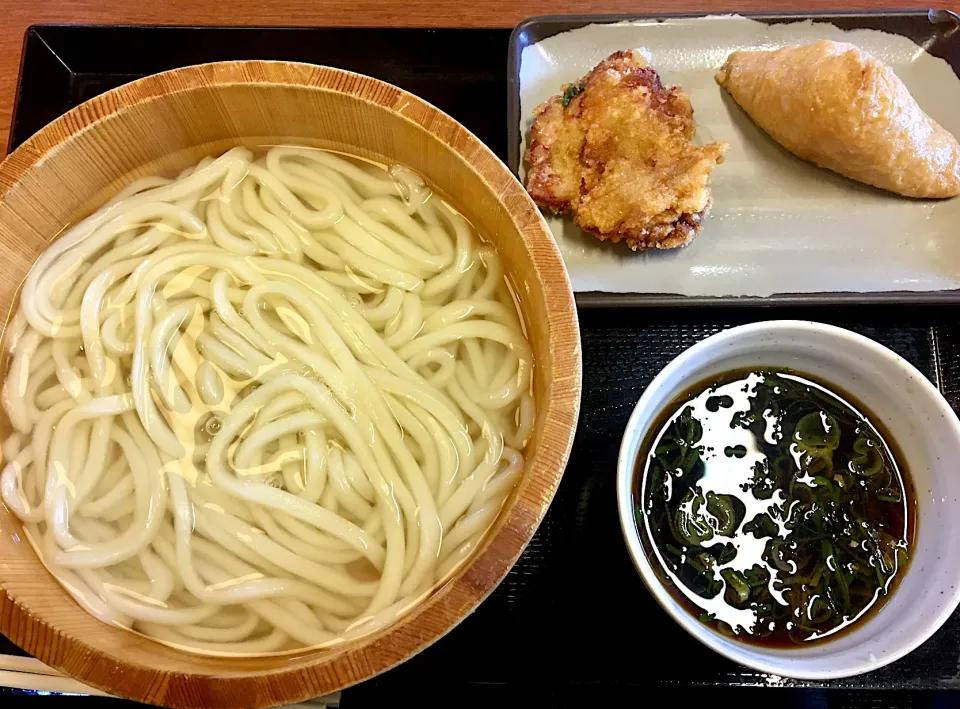 只今ハマってる「釜揚げうどん」        (大分中津の唐揚げ、いなりとも)|mottomoさん