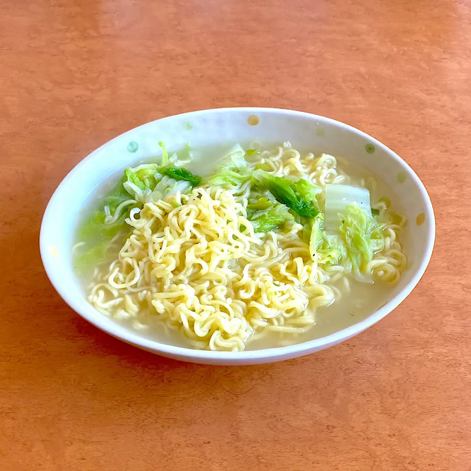 Simple lunch in the weekend, ramen no yasai|MI 「いどりす」さん