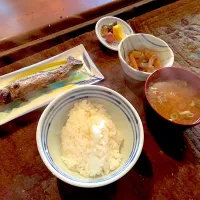 Snapdishの料理写真:岩魚焼定食|まさるさん