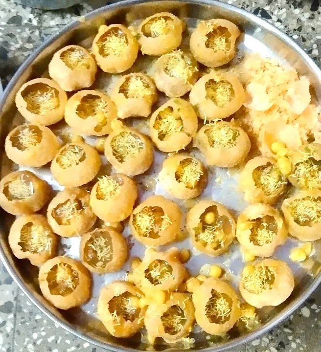 medium pani puri|food masterさん