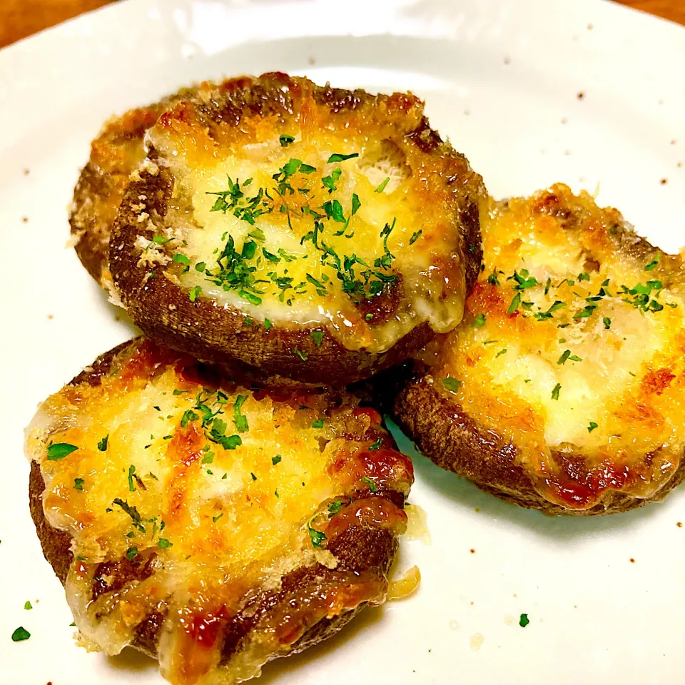 椎茸のサクサクパン粉焼き🍄|まいりさん