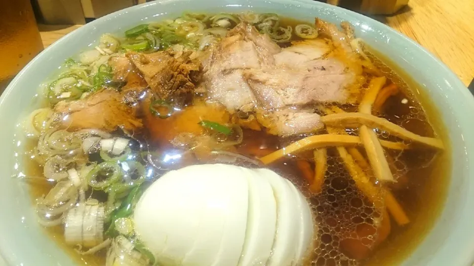 【2020年10月創業】
中華そば・もり中華
ひろちゃんラーメン！池袋店
中華そば並（850円）
＋スライス茹で卵
（無料、オープン記念チラシ
提示、12月末まで）
＠池袋
20222|大脇さん