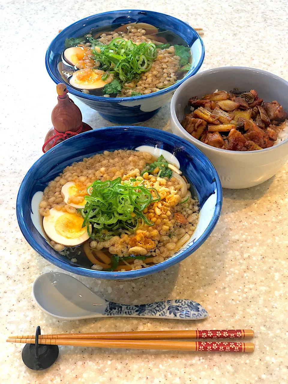 Snapdishの料理写真:たぬきうどん！焼き鳥丼🍚！|Mayumiさん