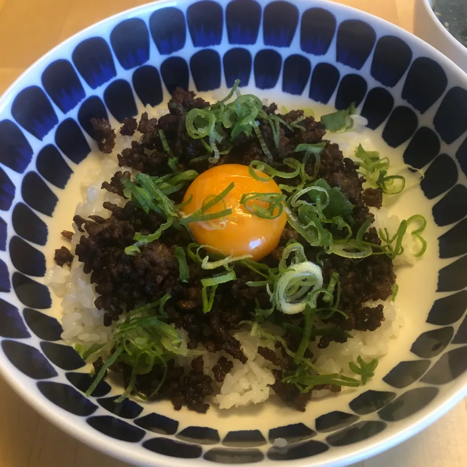 Snapdishの料理写真:炸醤丼|Takeshi Kuraishiさん