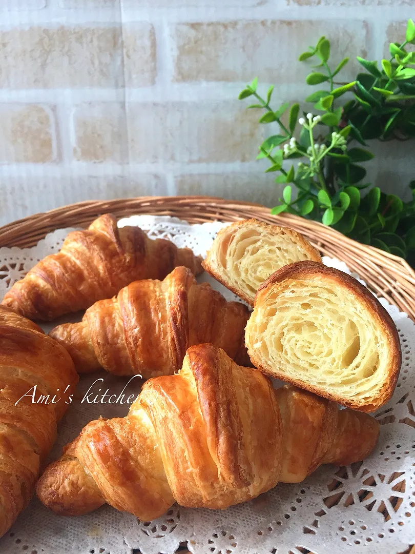 クロワッサン修行中😊🥐|あみさん