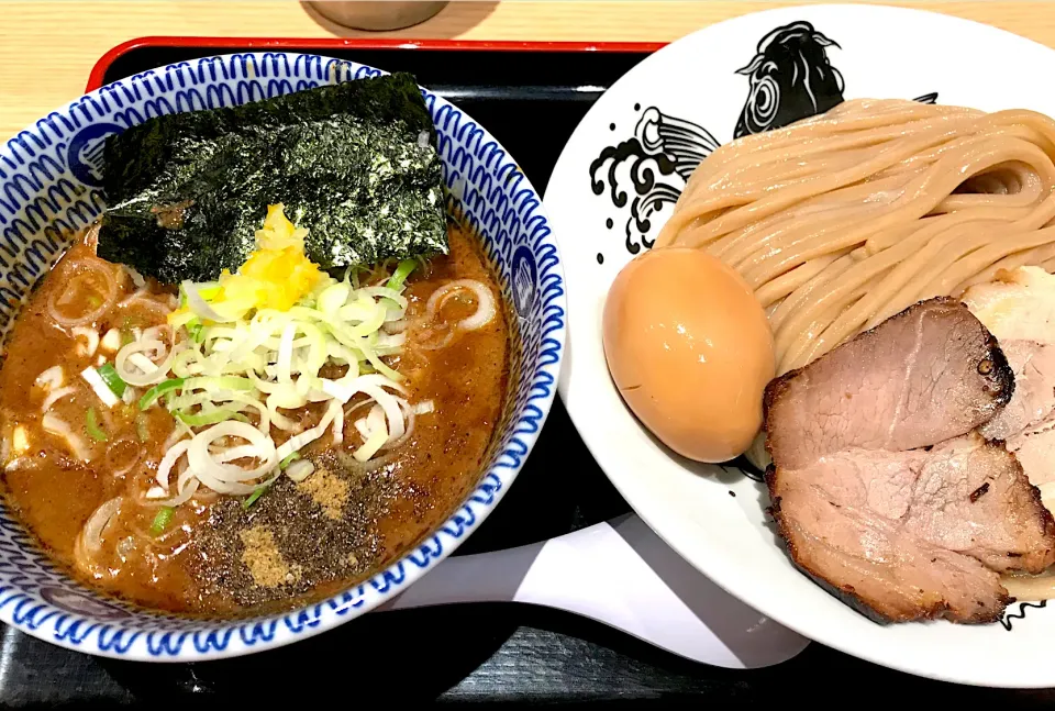 昨年の思い出🍜松戸富田麺業@千葉駅改札内|ノムリエさん