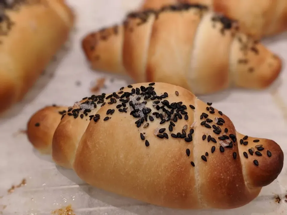 塩ロールパン|とまさん