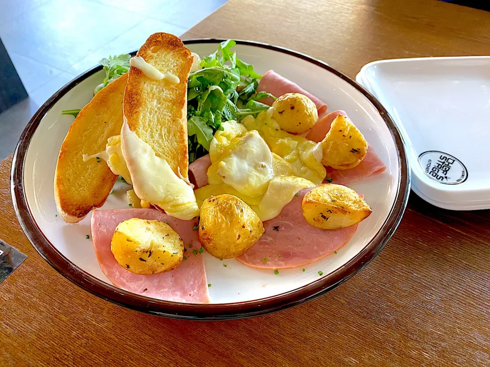 Raclette cheese with gammon ham|skyblueさん