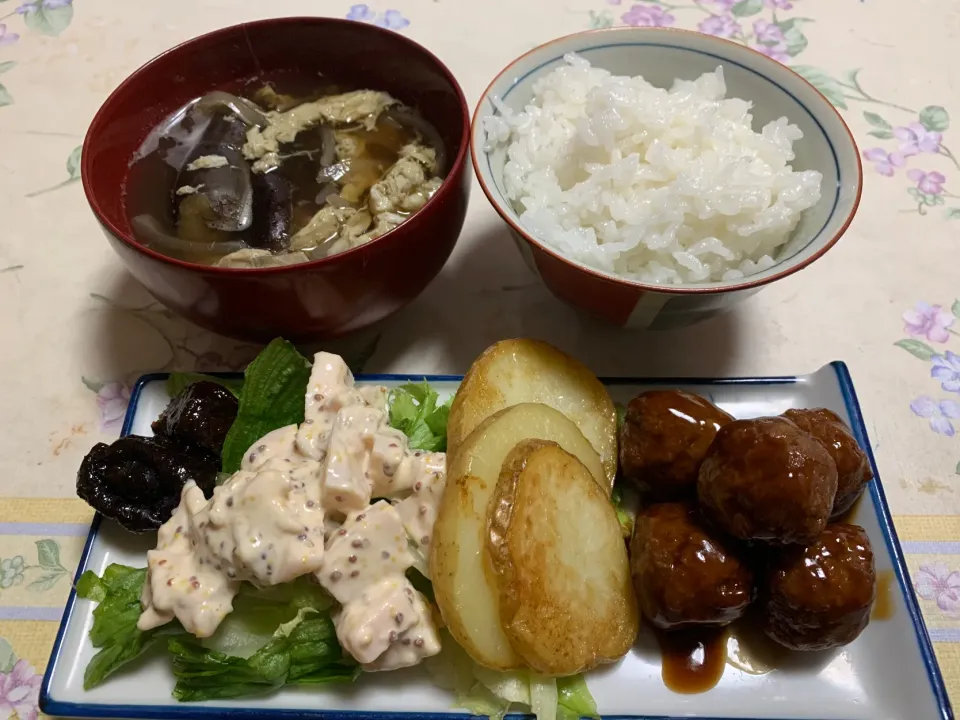 朝ごはん、肉団子、じゃがいも、鶏ハム、茄子汁|Isimura Hidekiさん